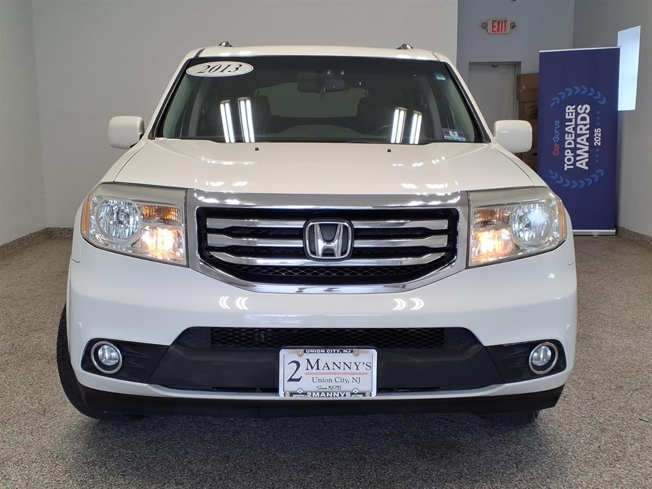 Honda Pilot 4WD 4dr Touring w/RES & Navi 2013