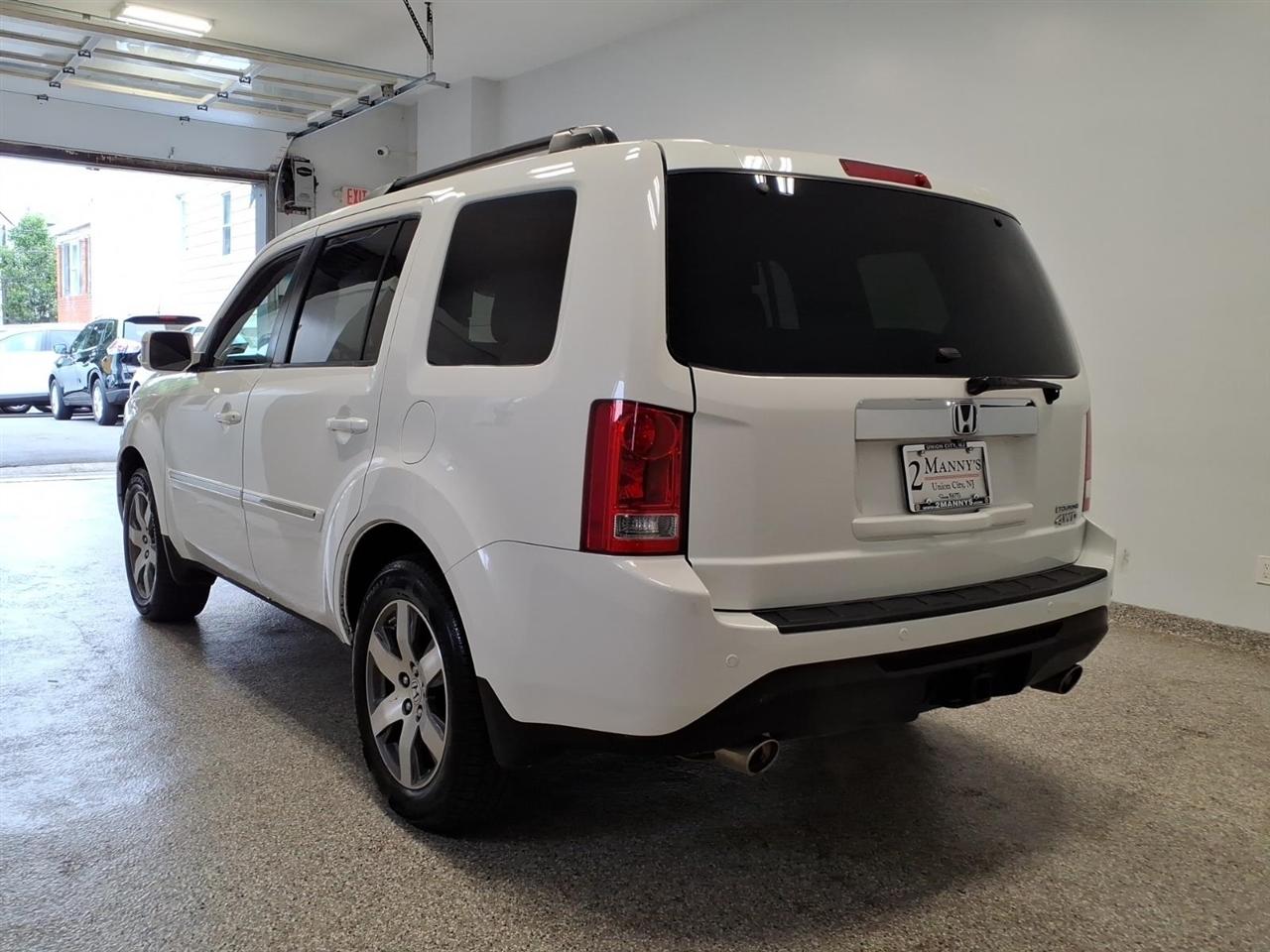 Honda Pilot 4WD 4dr Touring w/RES & Navi 2013