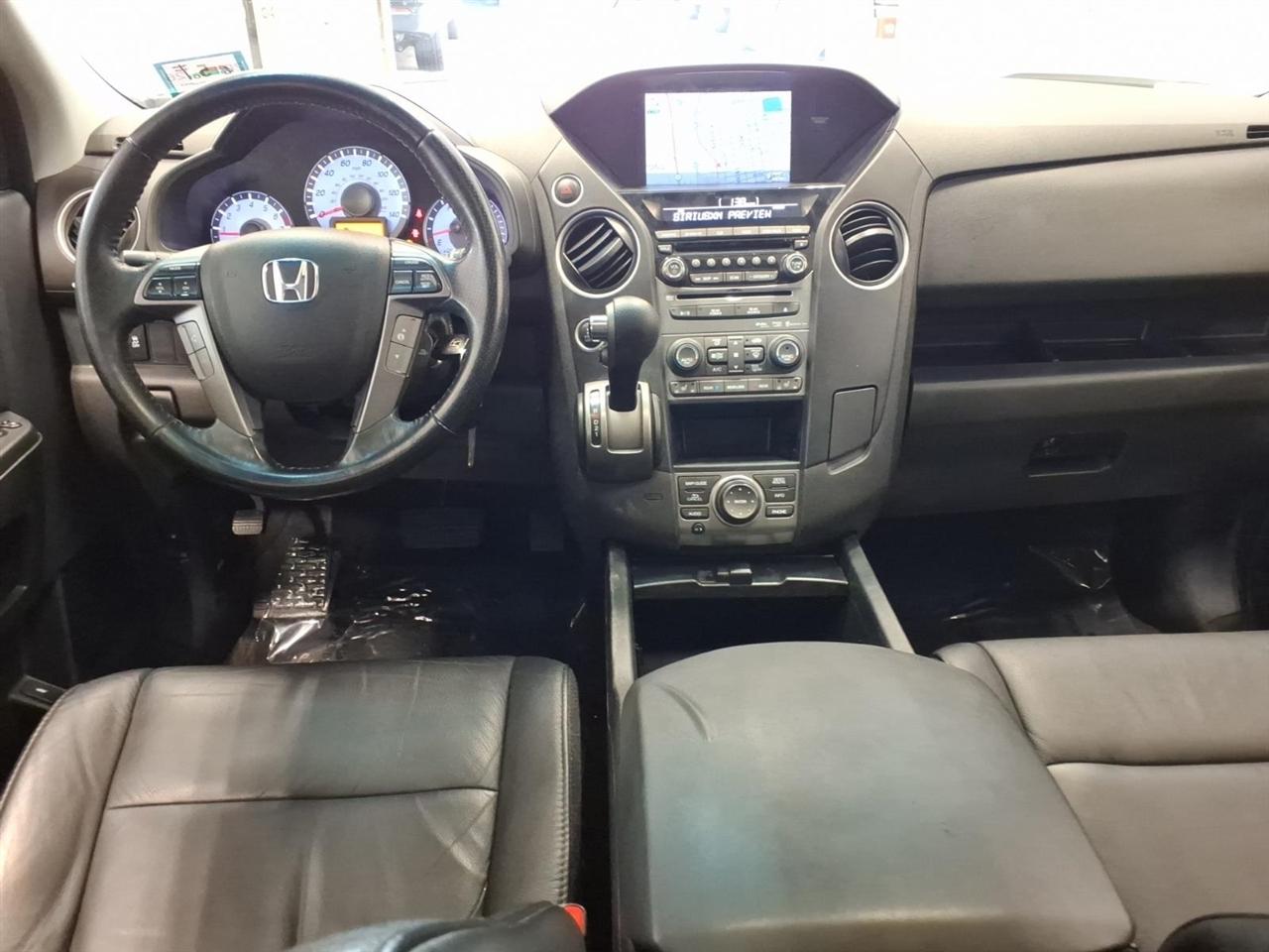 Honda Pilot 4WD 4dr Touring w/RES & Navi 2013