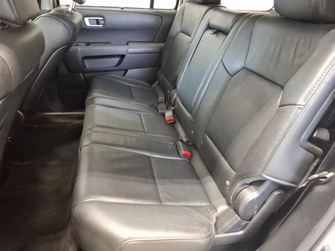 Honda Pilot 4WD 4dr Touring w/RES & Navi 2013