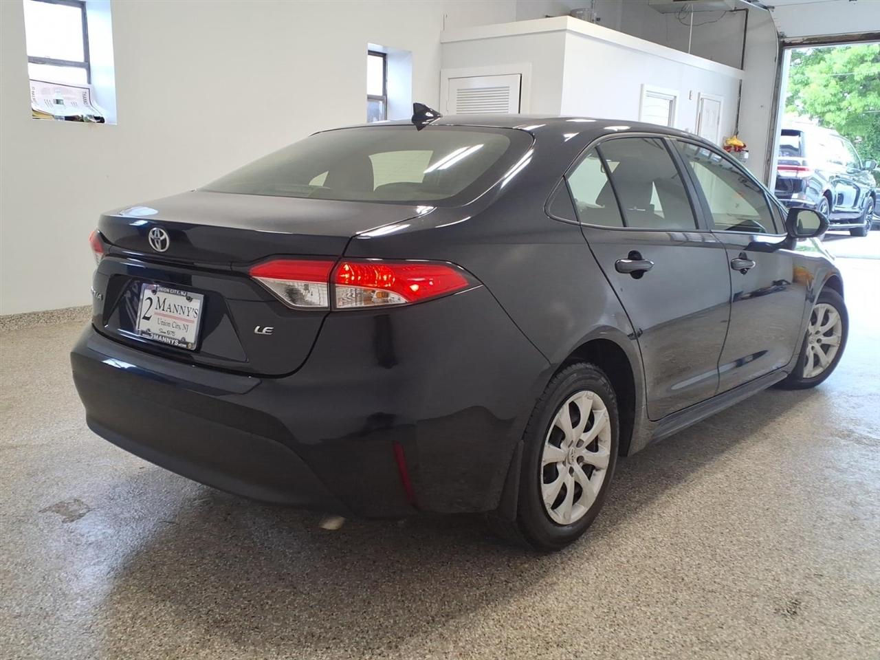 Toyota Corolla LE CVT (Natl) 2023