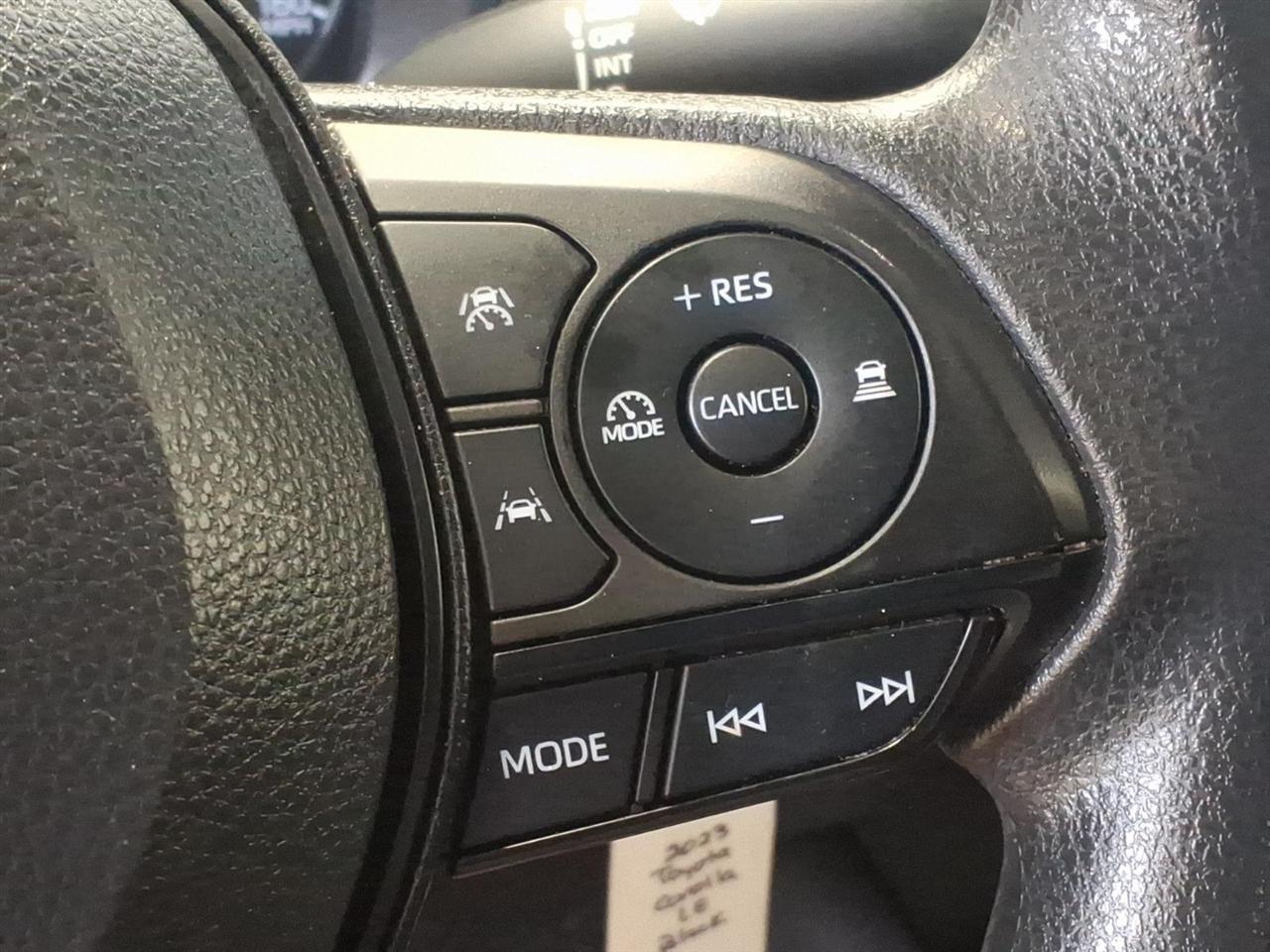 Toyota Corolla LE CVT (Natl) 2023