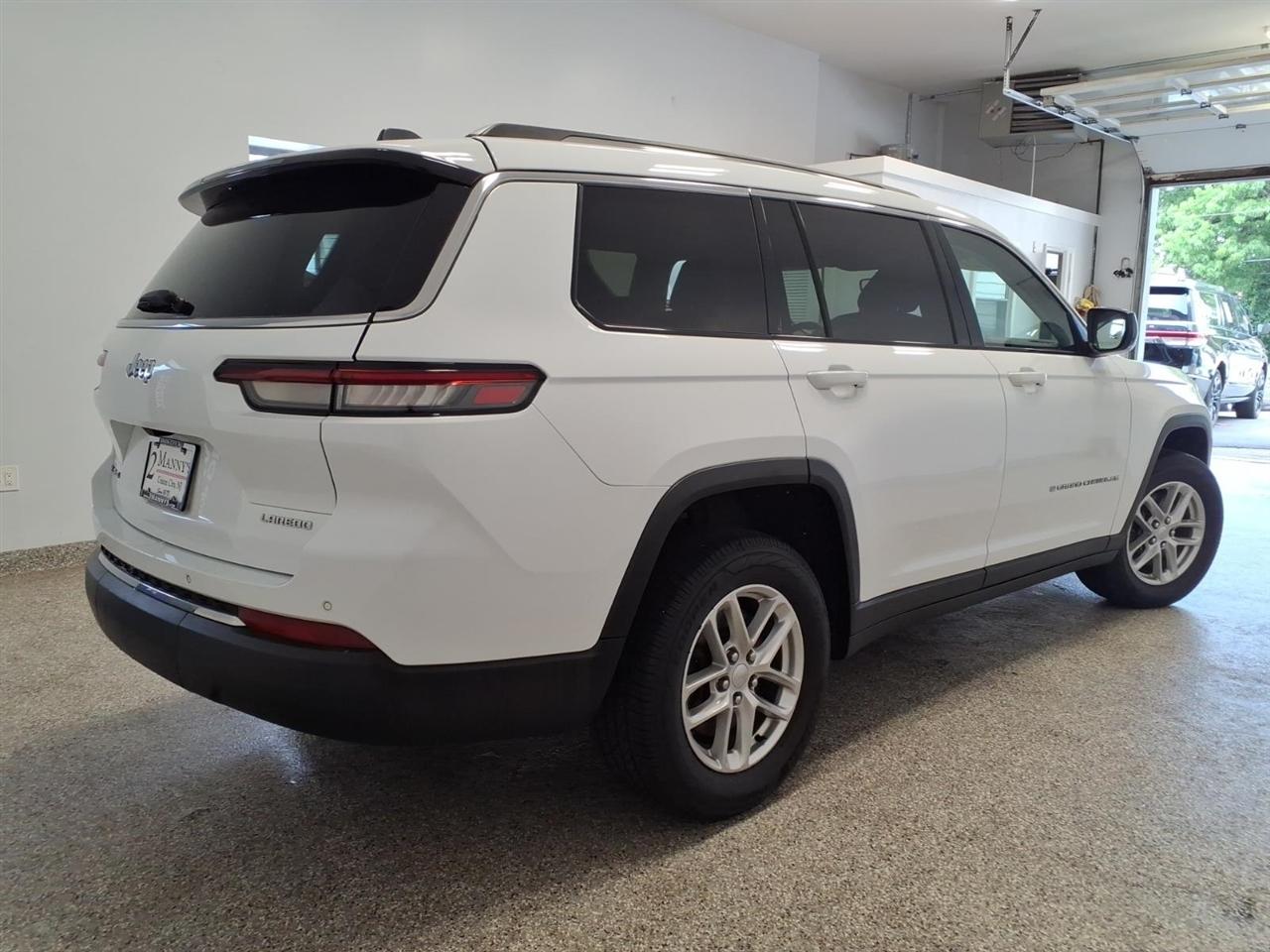Jeep Grand Cherokee L Laredo 4x4 2021