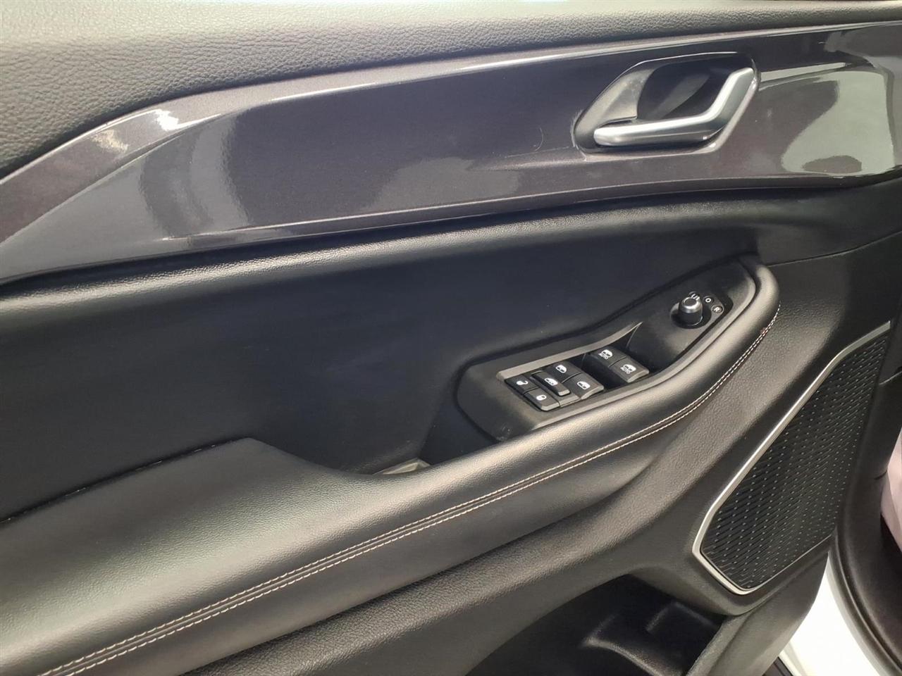 Jeep Grand Cherokee L Laredo 4x4 2021