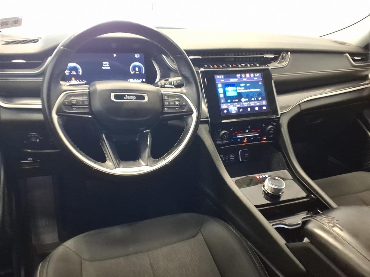 Jeep Grand Cherokee L Laredo 4x4 2021