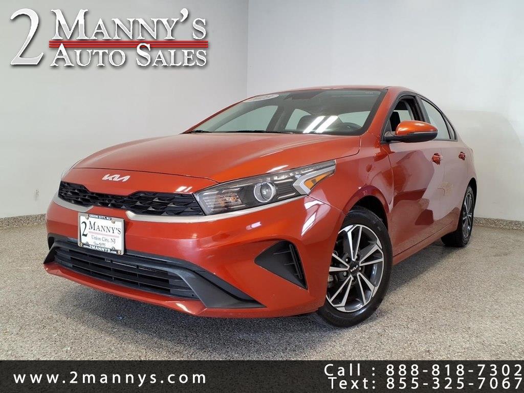 2023 Kia Forte LXS IVT