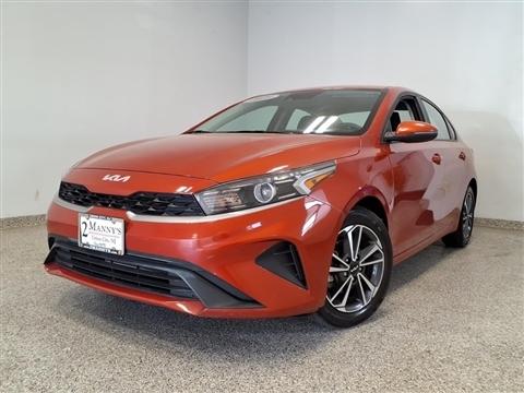 2023 Kia Forte LXS IVT