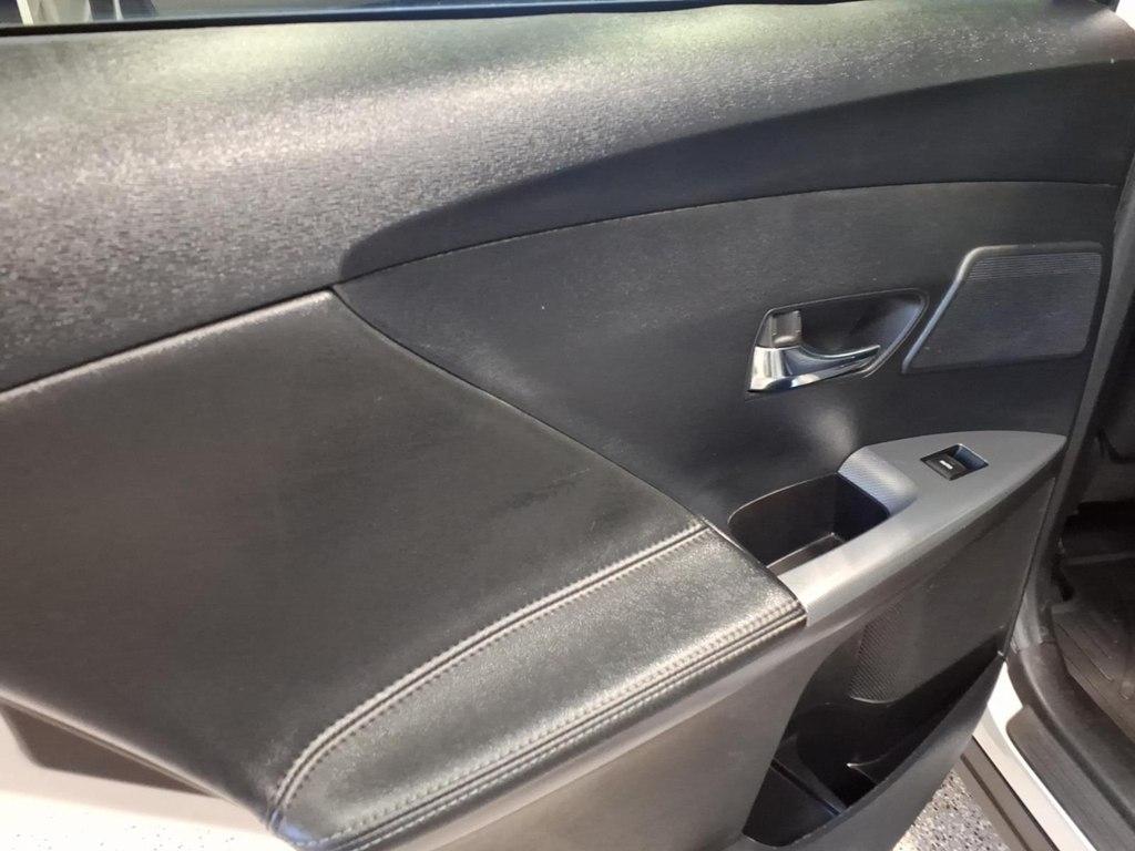 Toyota Venza 4dr Wgn V6 AWD XLE (Natl) 2013