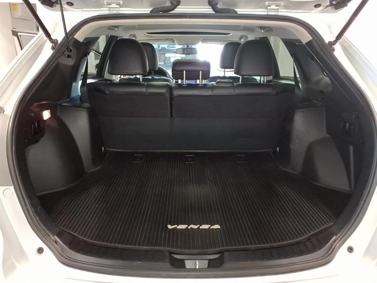 Toyota Venza 4dr Wgn V6 AWD XLE (Natl) 2013