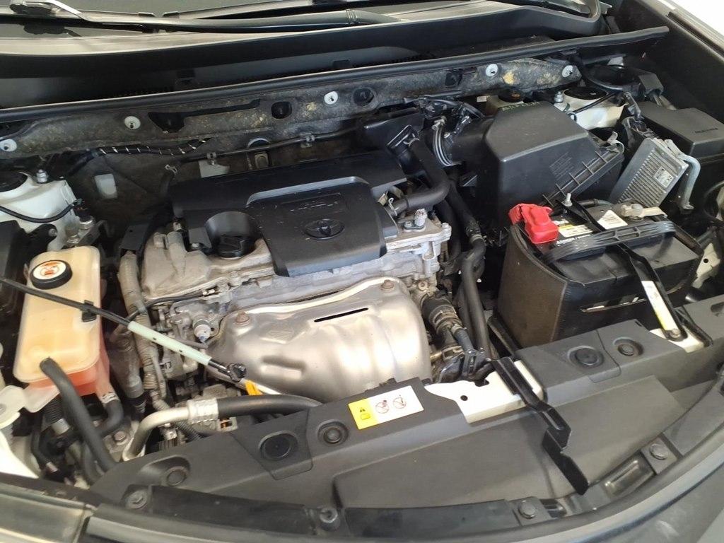 Toyota RAV4 LE AWD (Natl) 2017