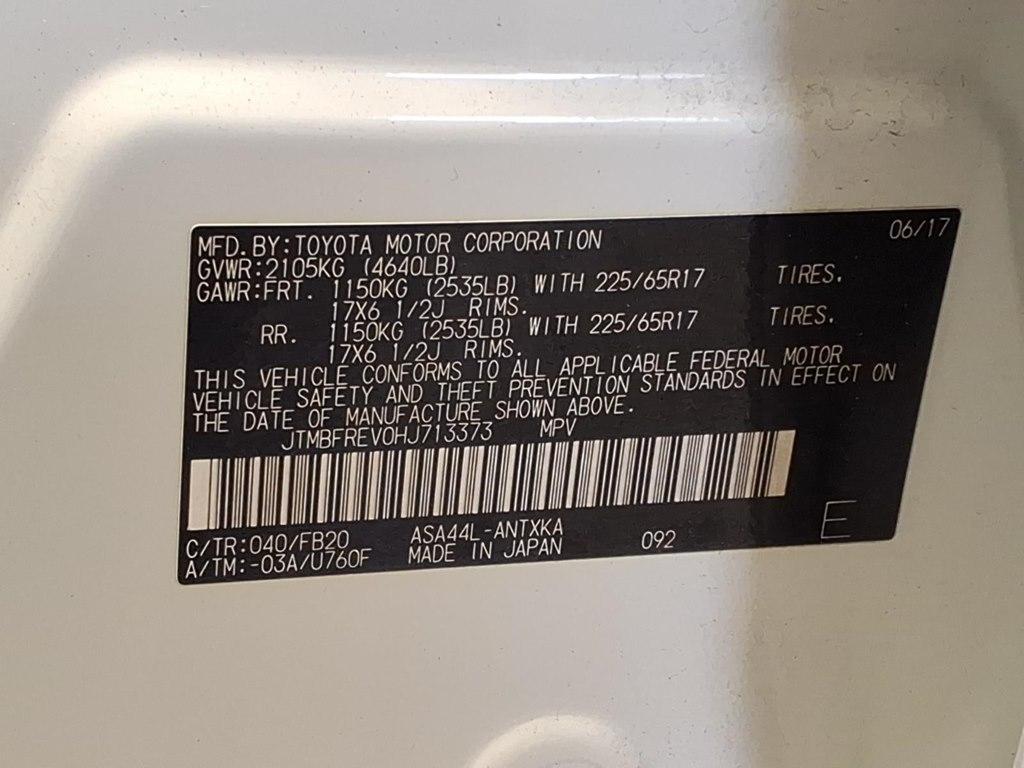 Toyota RAV4 LE AWD (Natl) 2017