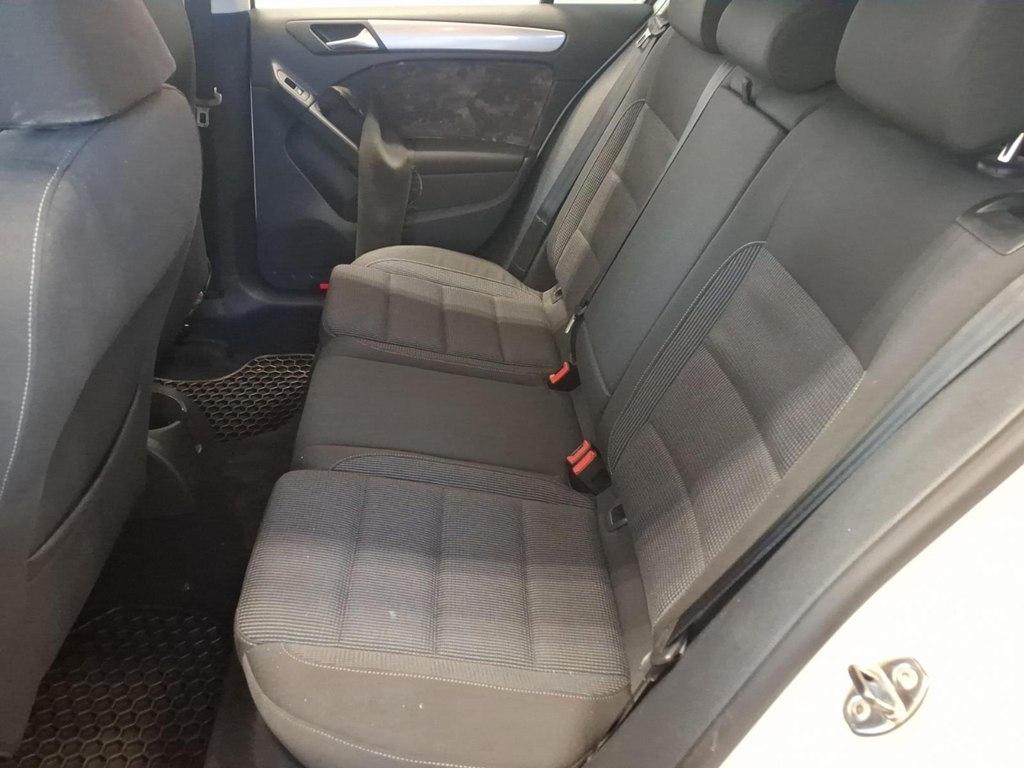 Volkswagen Golf 4dr HB Auto 2011