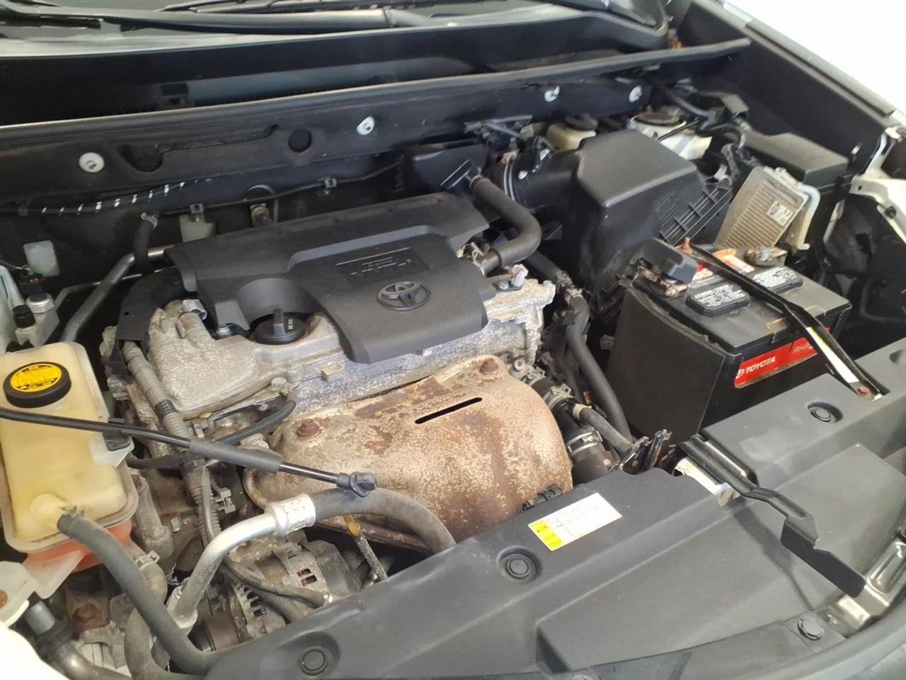 2016 Toyota RAV4 LE - Photo 20