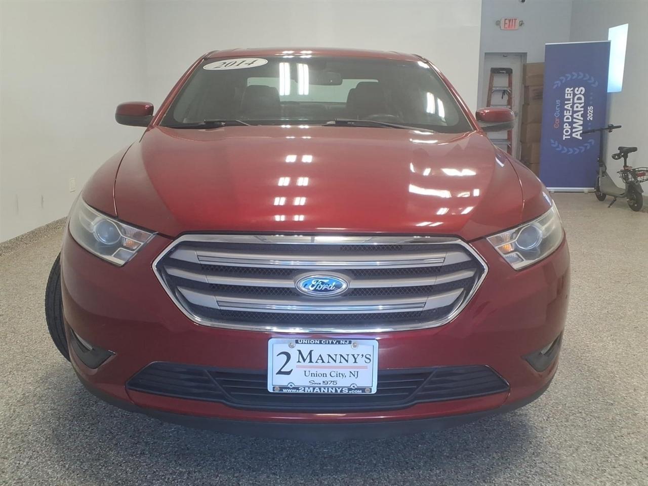 2014 Ford Taurus SEL - Photo 2