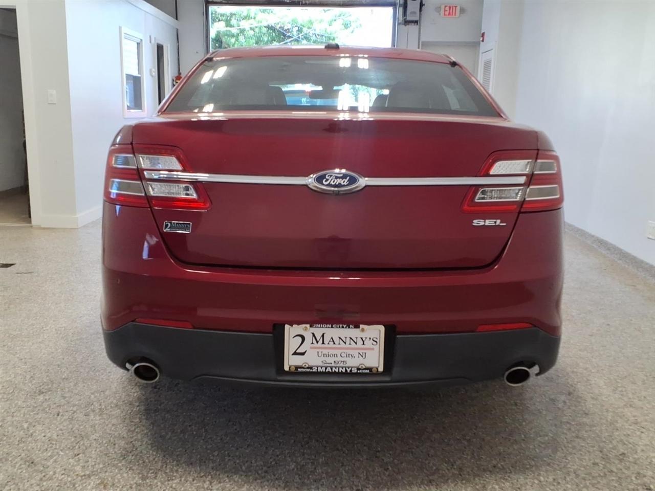2014 Ford Taurus SEL - Photo 5