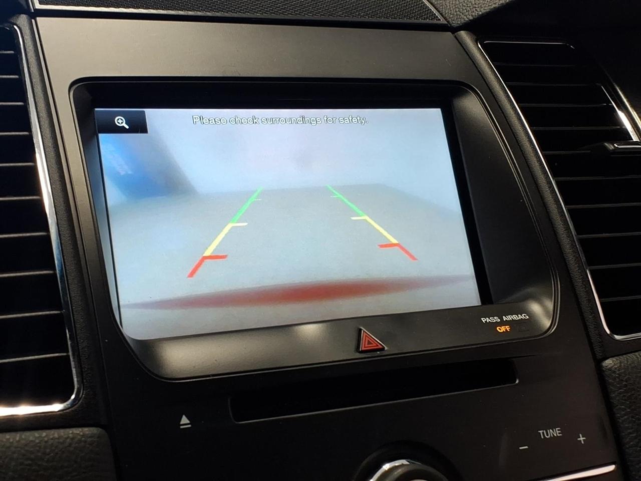 2014 Ford Taurus SEL - Photo 13