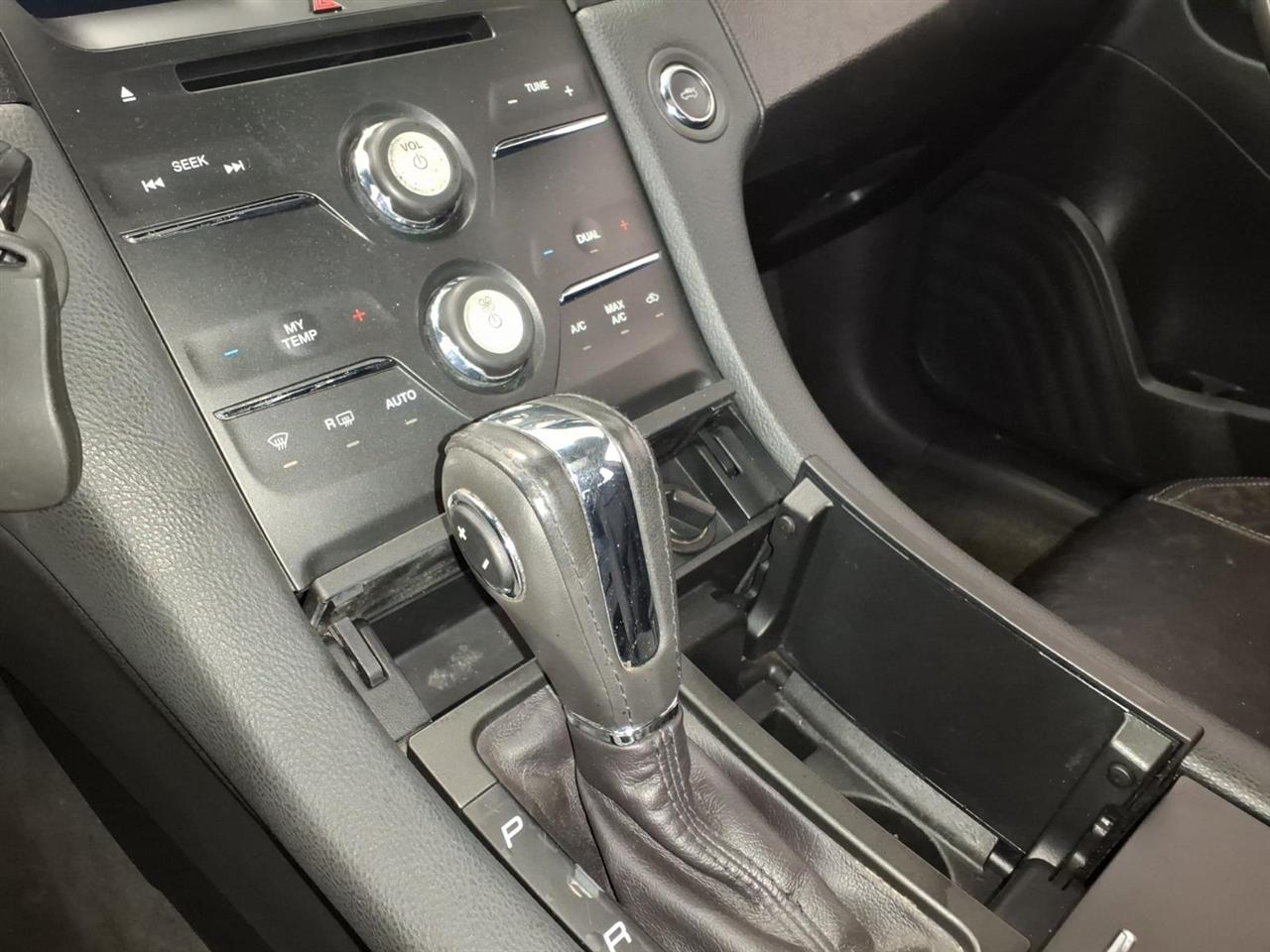 2014 Ford Taurus SEL - Photo 14