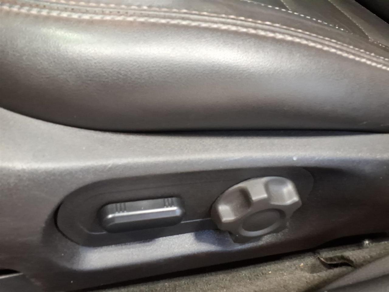 2014 Ford Taurus SEL - Photo 16