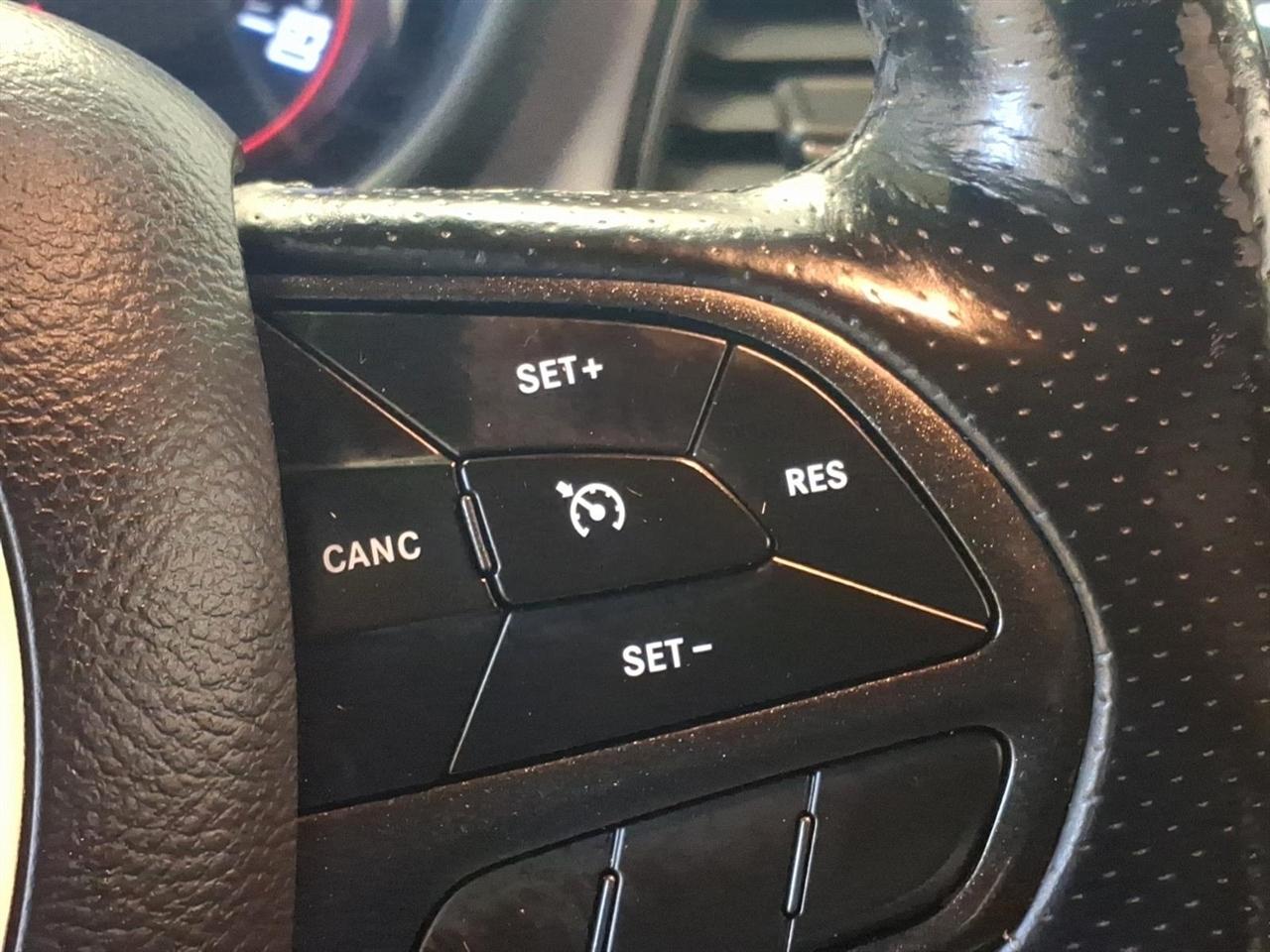 Dodge Challenger SXT RWD 2020