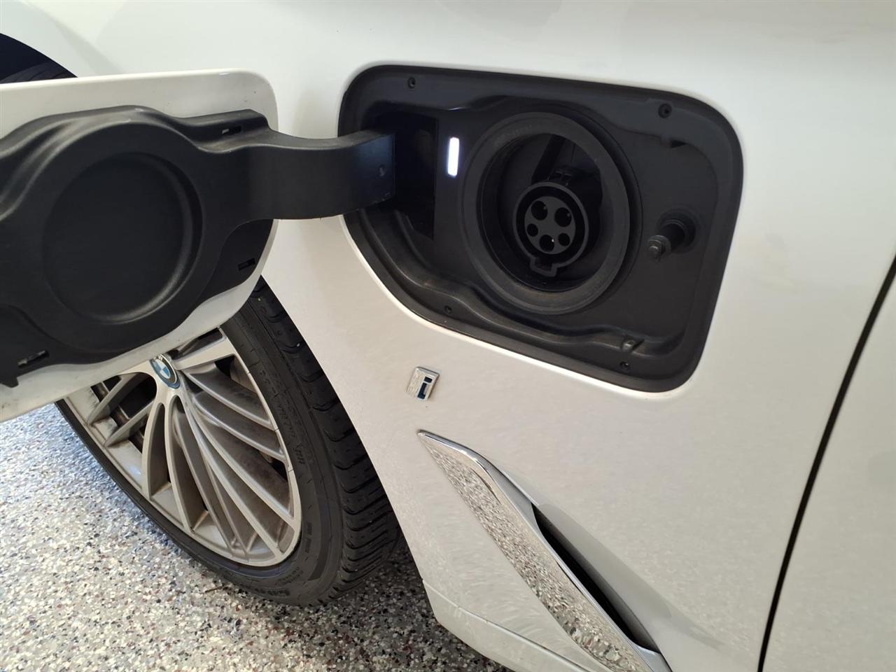 BMW 5 Series 530e xDrive iPerformance Plug-In Hybrid 2019