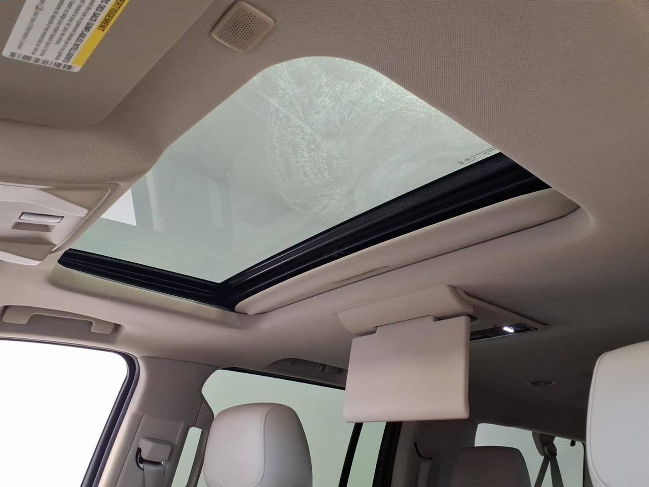 Cadillac Escalade ESV 4WD 4dr Luxury 2019