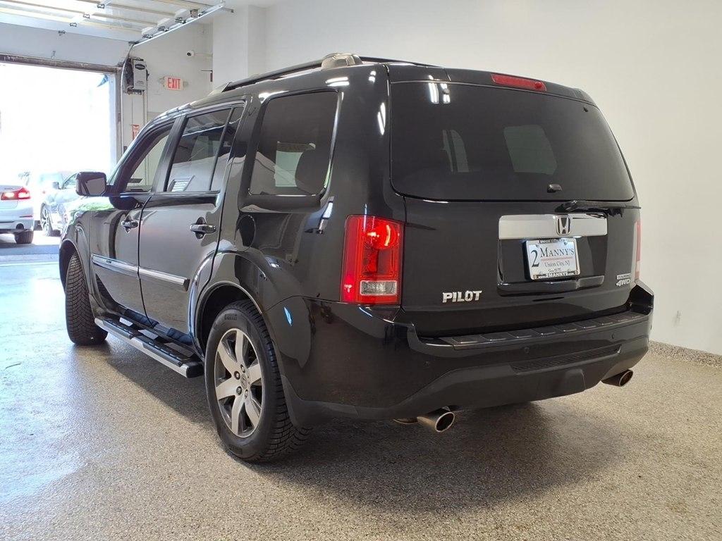 Honda Pilot 4WD 4dr Touring w/RES & Navi 2015