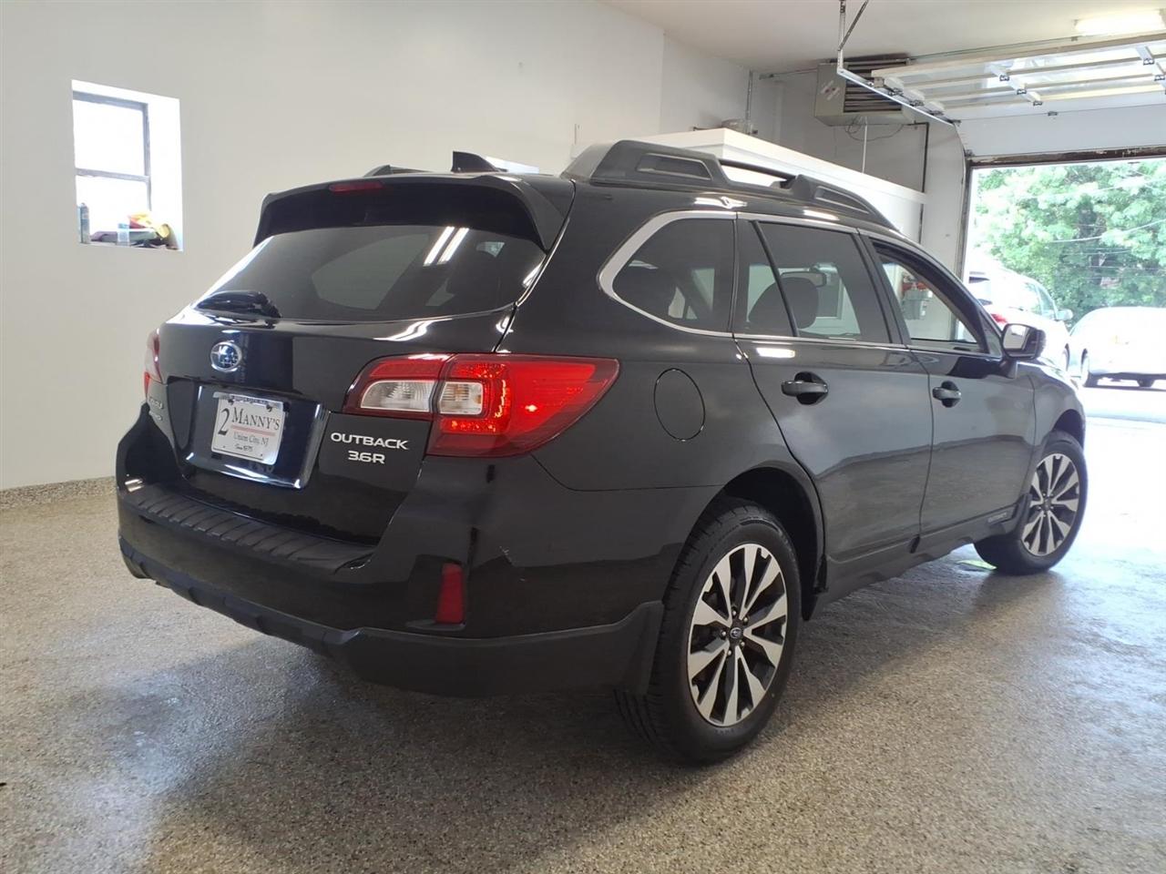 Subaru Outback 4dr Wgn 3.6R Limited 2016
