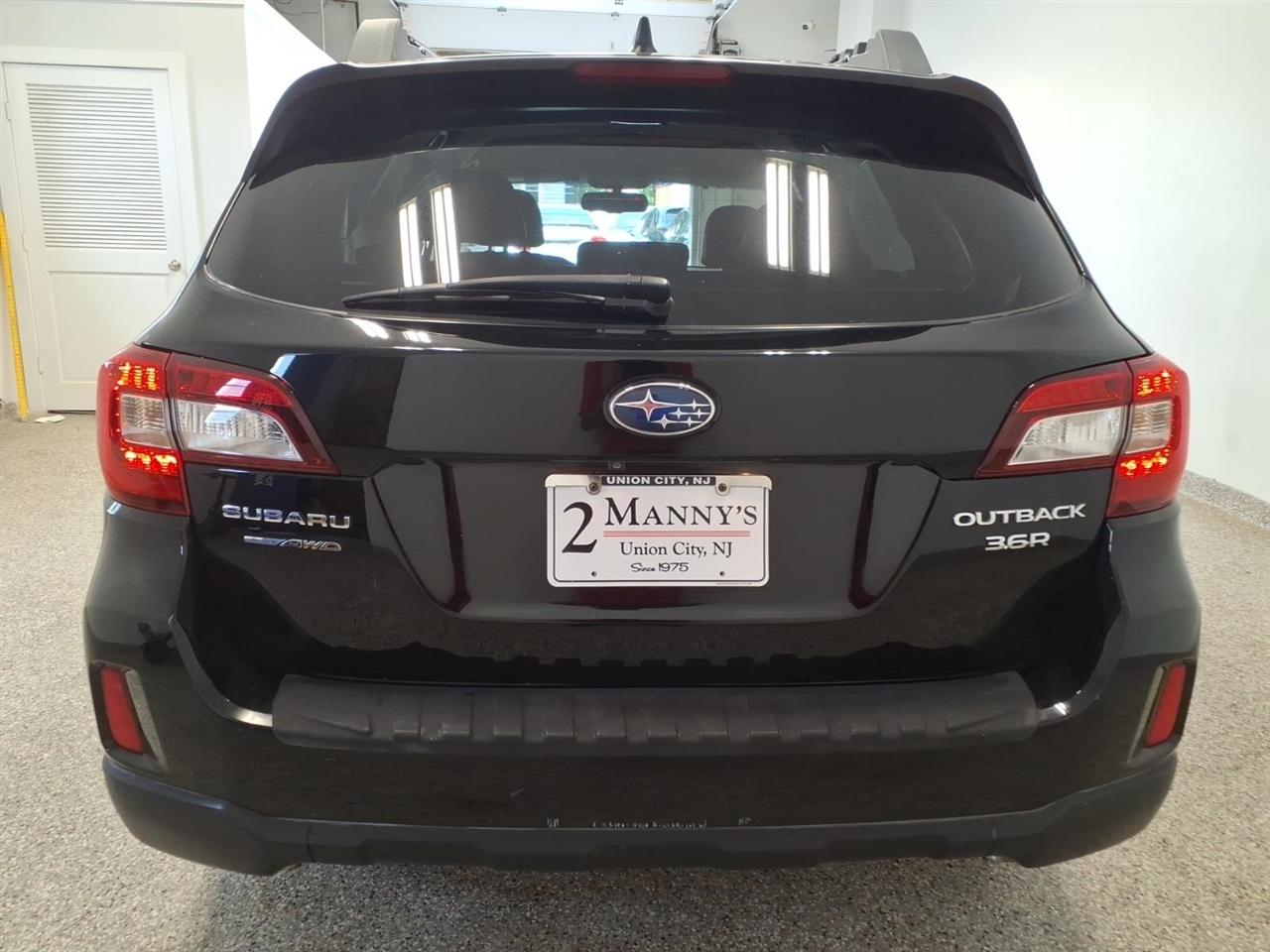Subaru Outback 4dr Wgn 3.6R Limited 2016