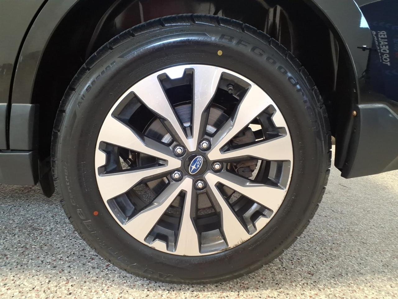 Subaru Outback 4dr Wgn 3.6R Limited 2016
