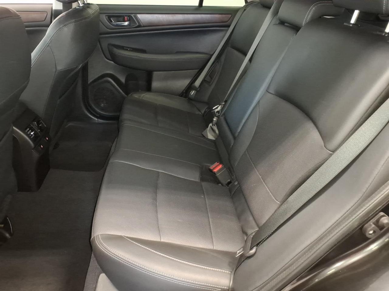 Subaru Outback 4dr Wgn 3.6R Limited 2016