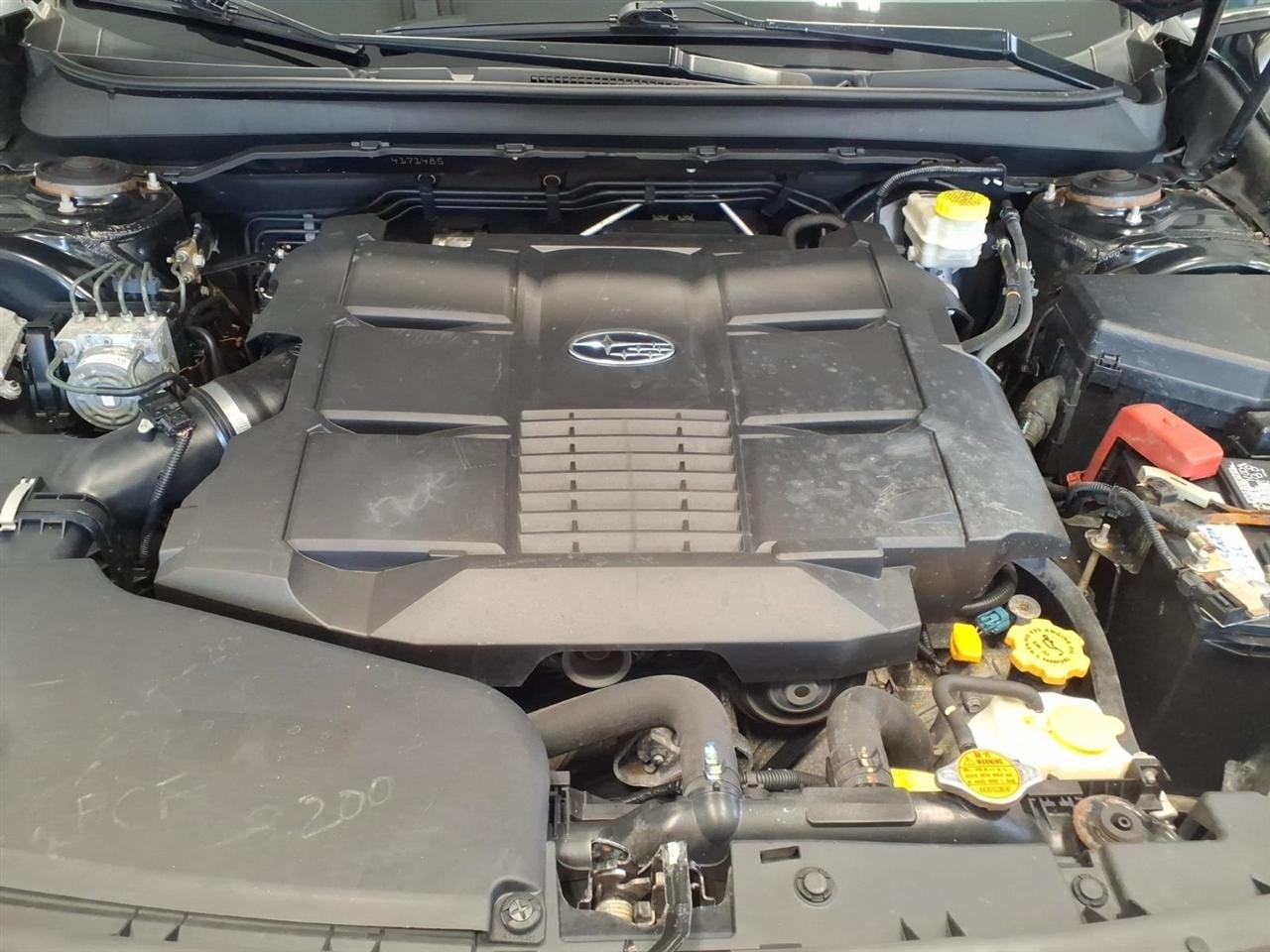 Subaru Outback 4dr Wgn 3.6R Limited 2016