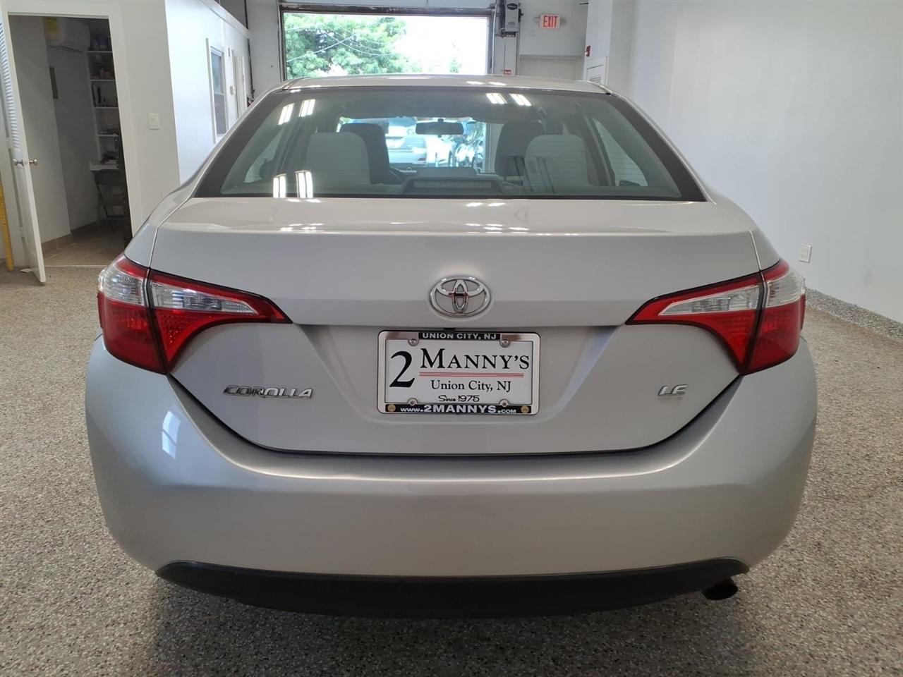 Toyota Corolla LE 2016