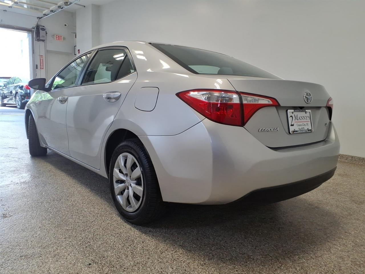 Toyota Corolla LE 2016