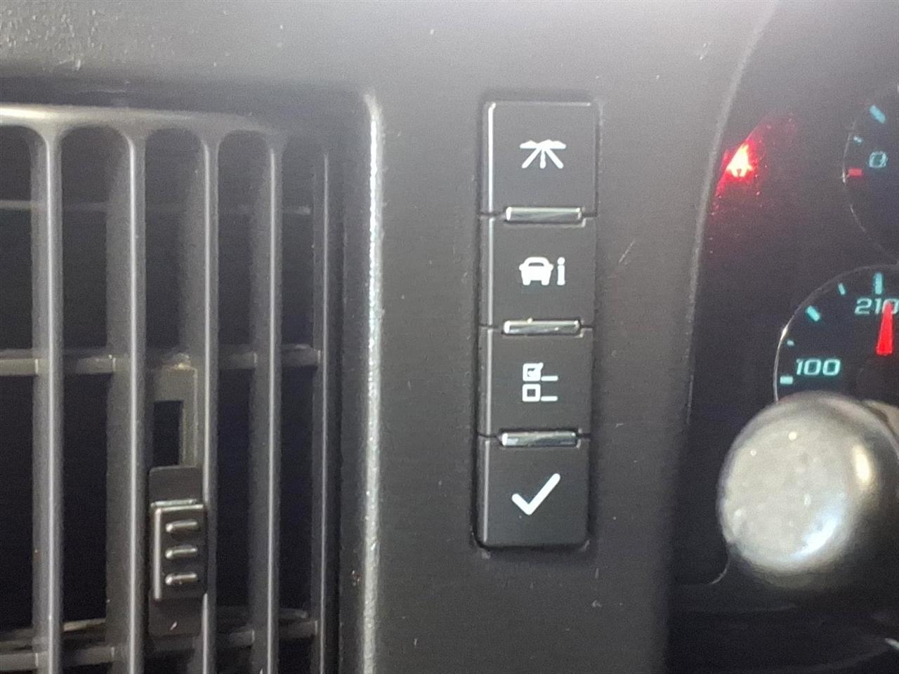 GMC Savana Cargo Van RWD 2500 135" 2017