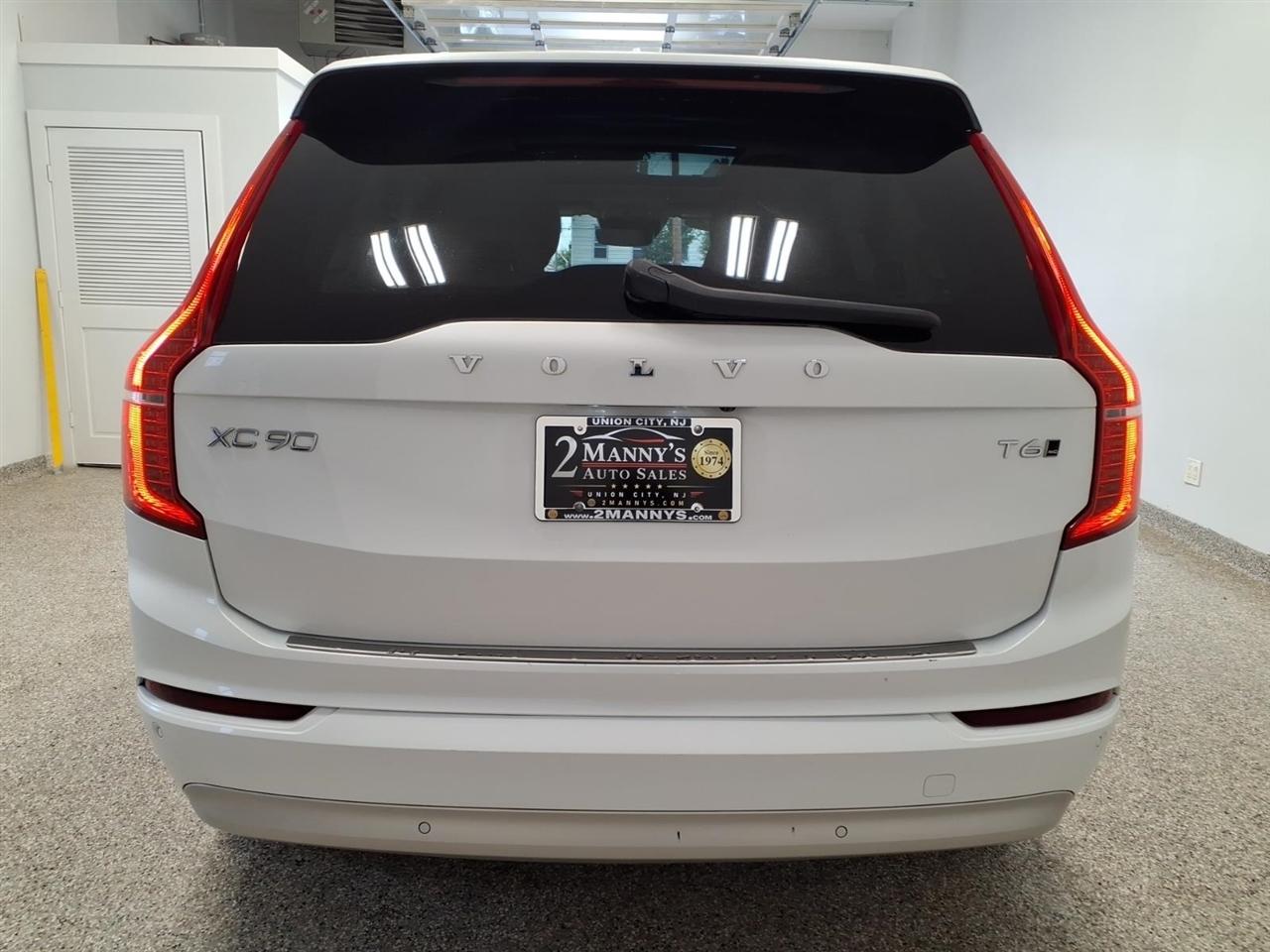 Volvo XC90 T6 AWD Momentum 6P 2022
