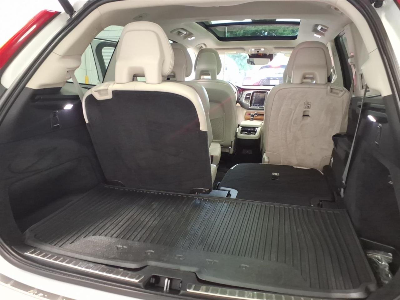 Volvo XC90 T6 AWD Momentum 6P 2022