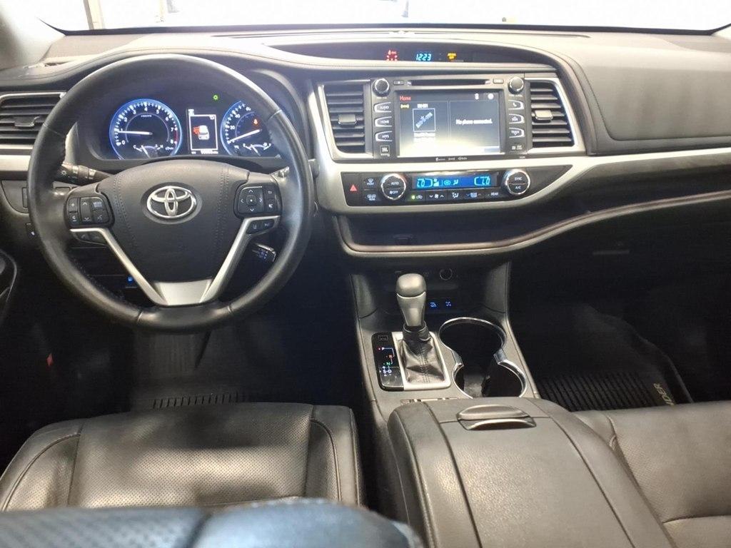 Toyota Highlander Limited V6 AWD (Natl) 2018