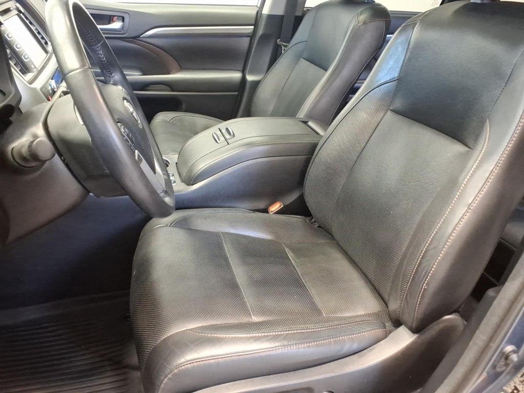Toyota Highlander Limited V6 AWD (Natl) 2018