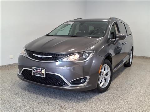 2017 Chrysler Pacifica Touring-L Plus FWD
