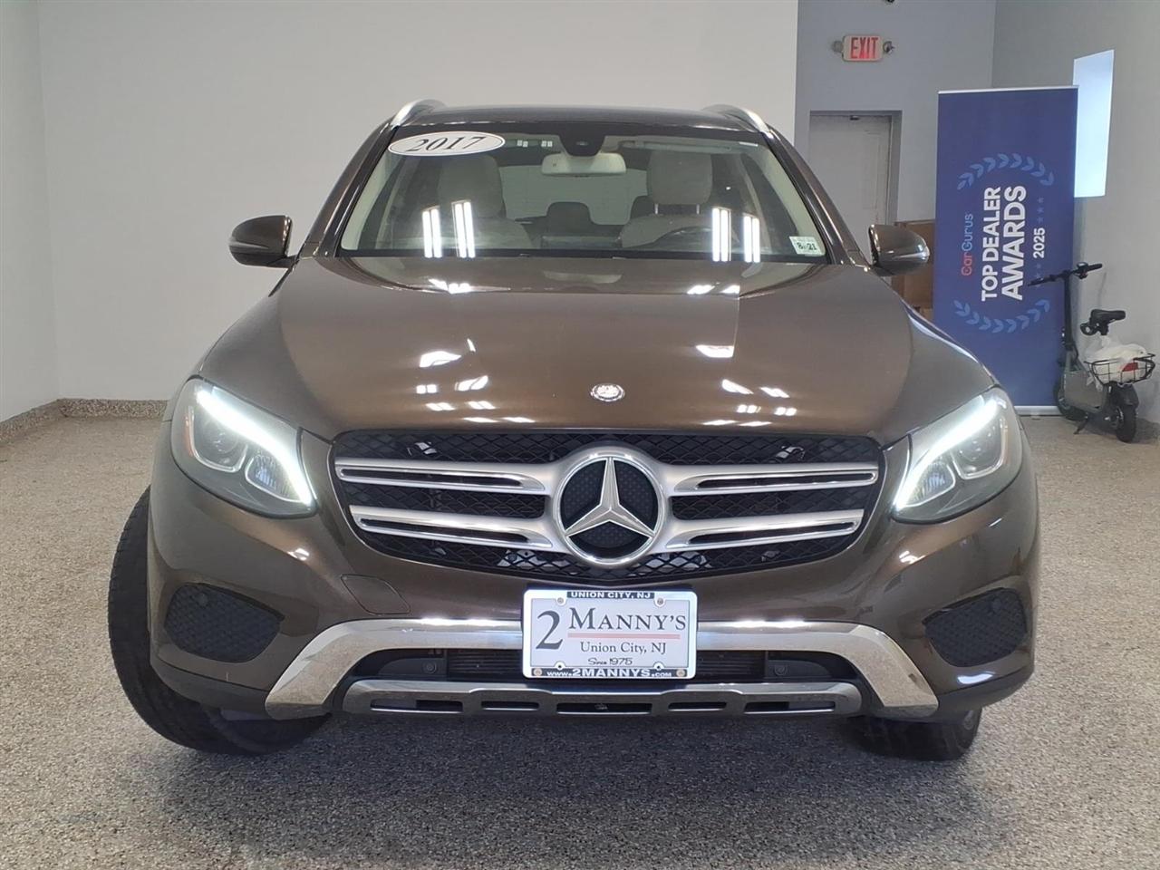 Mercedes-Benz GLC GLC 300 4MATIC SUV 2017