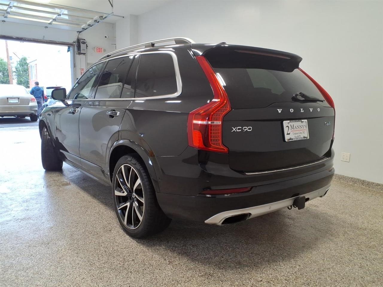 Volvo XC90 T6 AWD 7-Passenger Momentum 2018