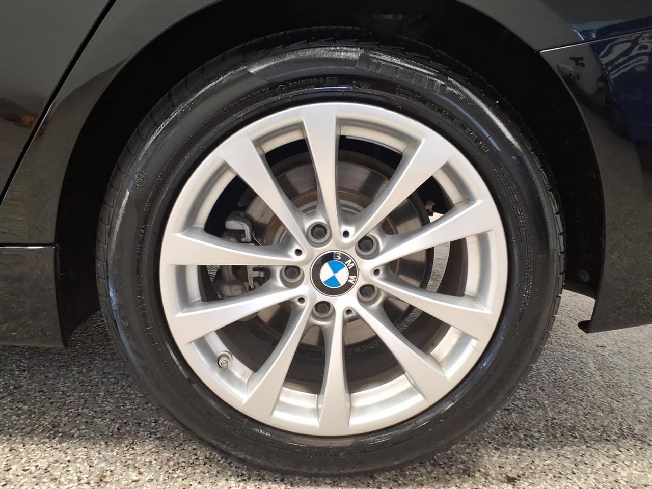 BMW 3 Series 4dr Sdn 320i RWD South Africa 2016