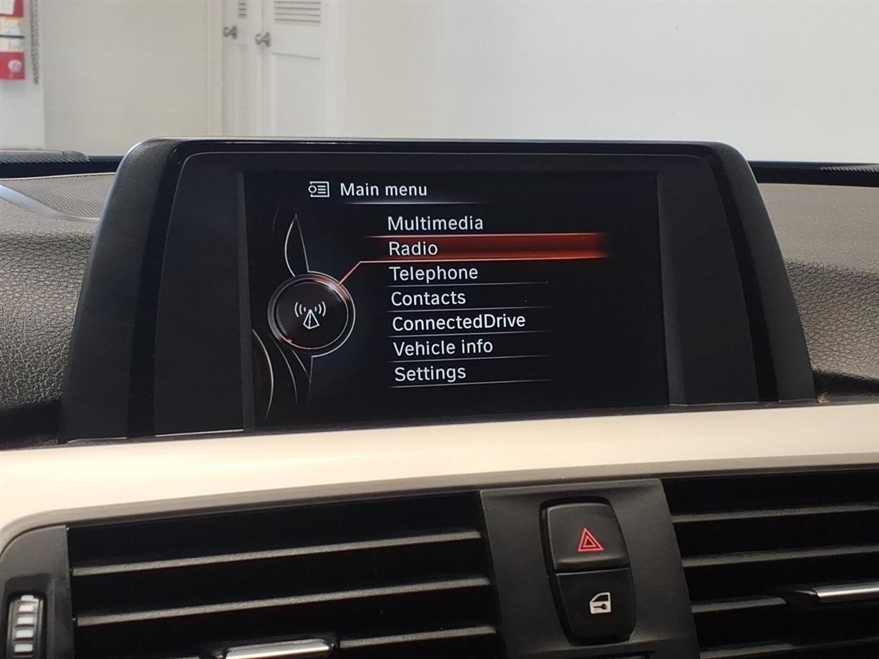 BMW 3 Series 4dr Sdn 320i RWD South Africa 2016