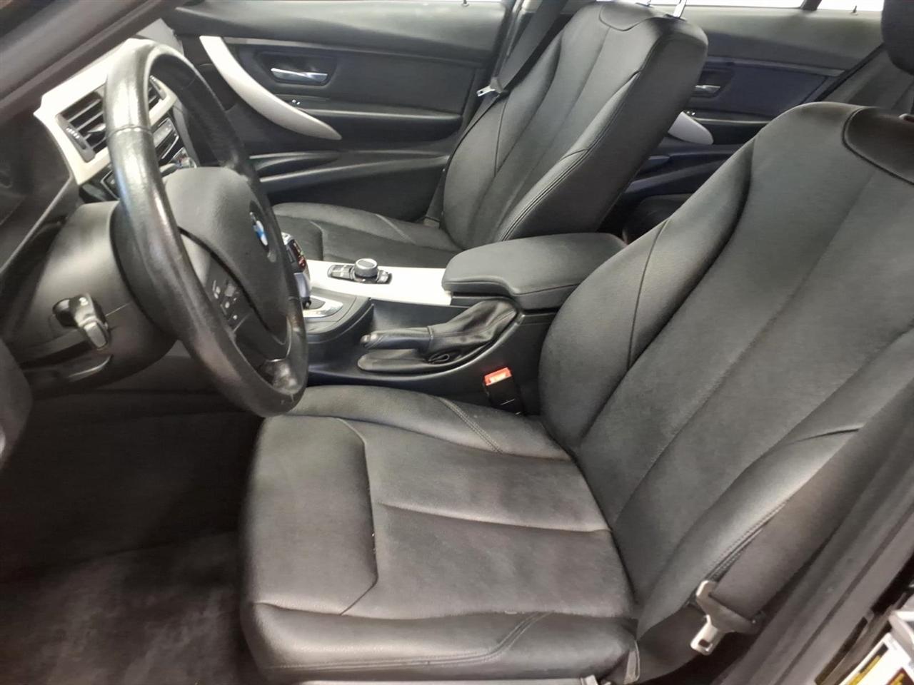 BMW 3 Series 4dr Sdn 320i RWD South Africa 2016