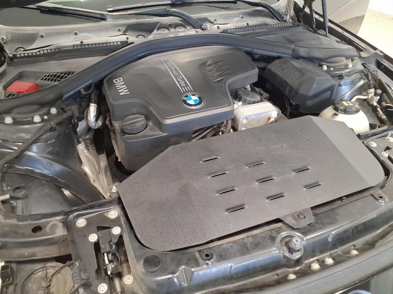 BMW 3 Series 4dr Sdn 320i RWD South Africa 2016