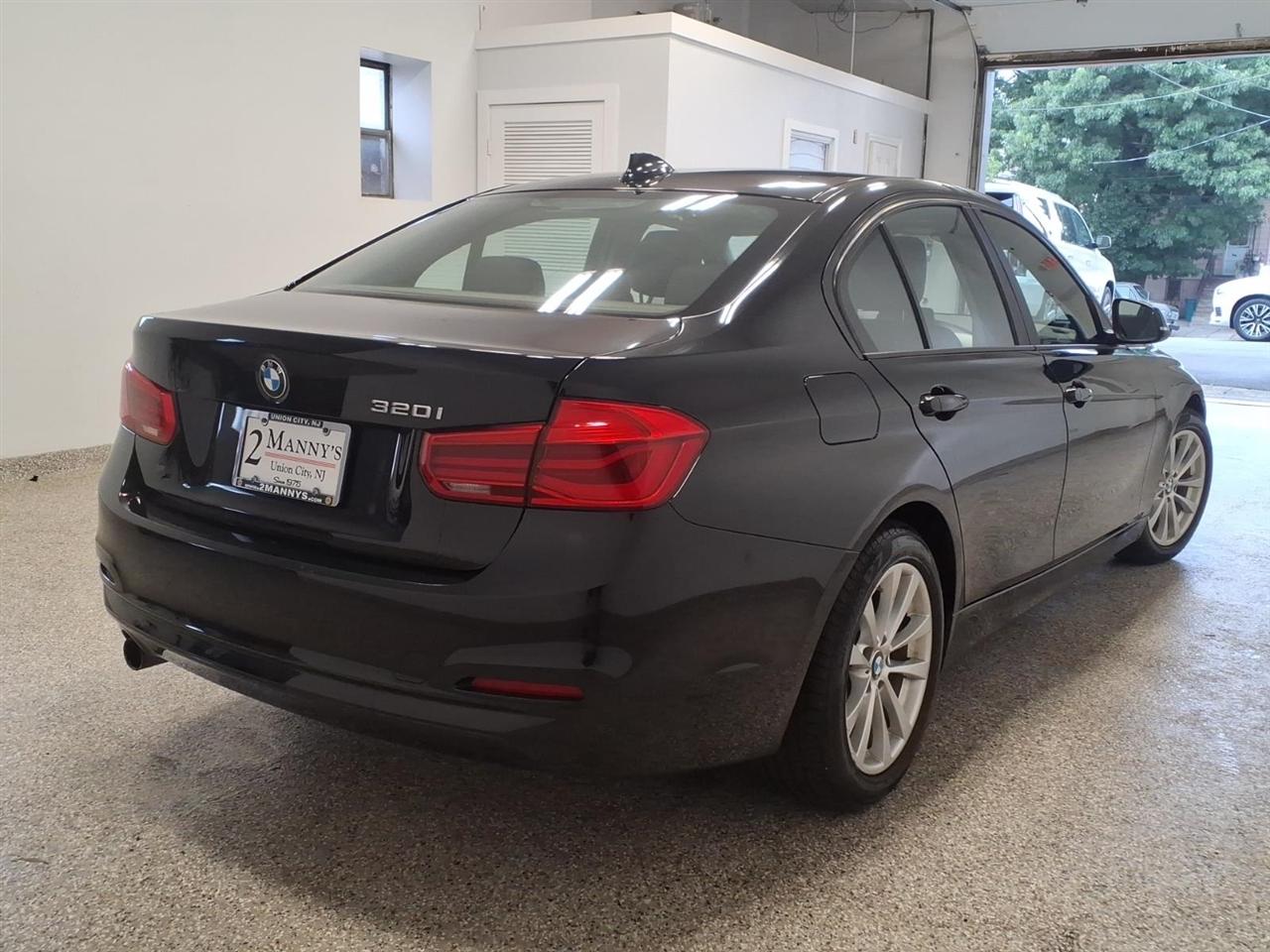 BMW 3 Series 4dr Sdn 320i RWD South Africa 2016