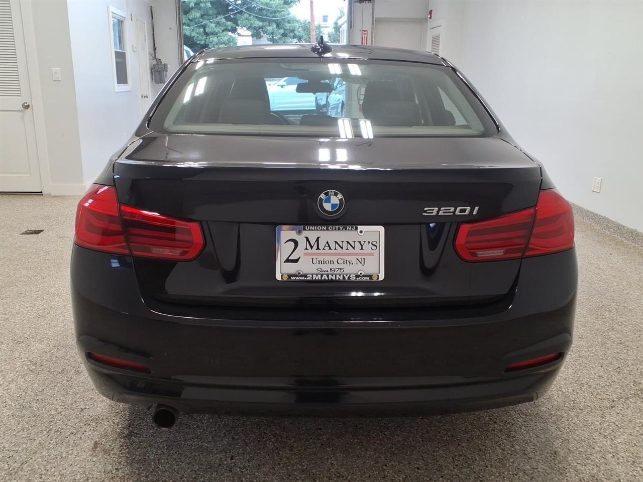 BMW 3 Series 4dr Sdn 320i RWD South Africa 2016