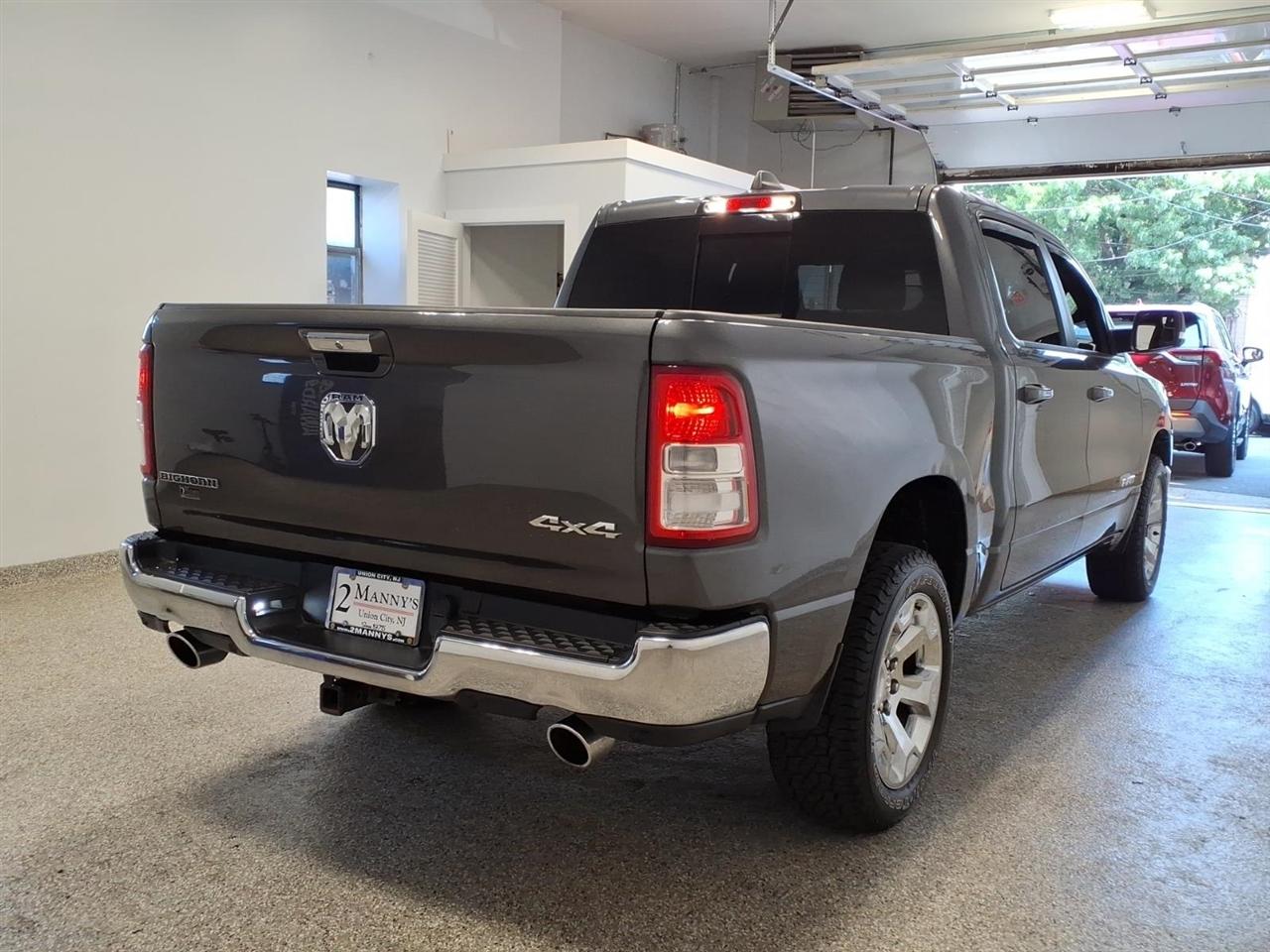 RAM 1500 Big Horn/Lone Star 4x4 Crew Cab 5'7" Box 2019