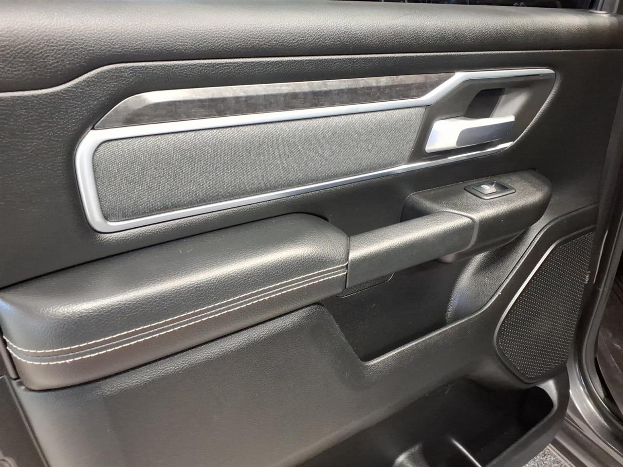 RAM 1500 Big Horn/Lone Star 4x4 Crew Cab 5'7" Box 2019