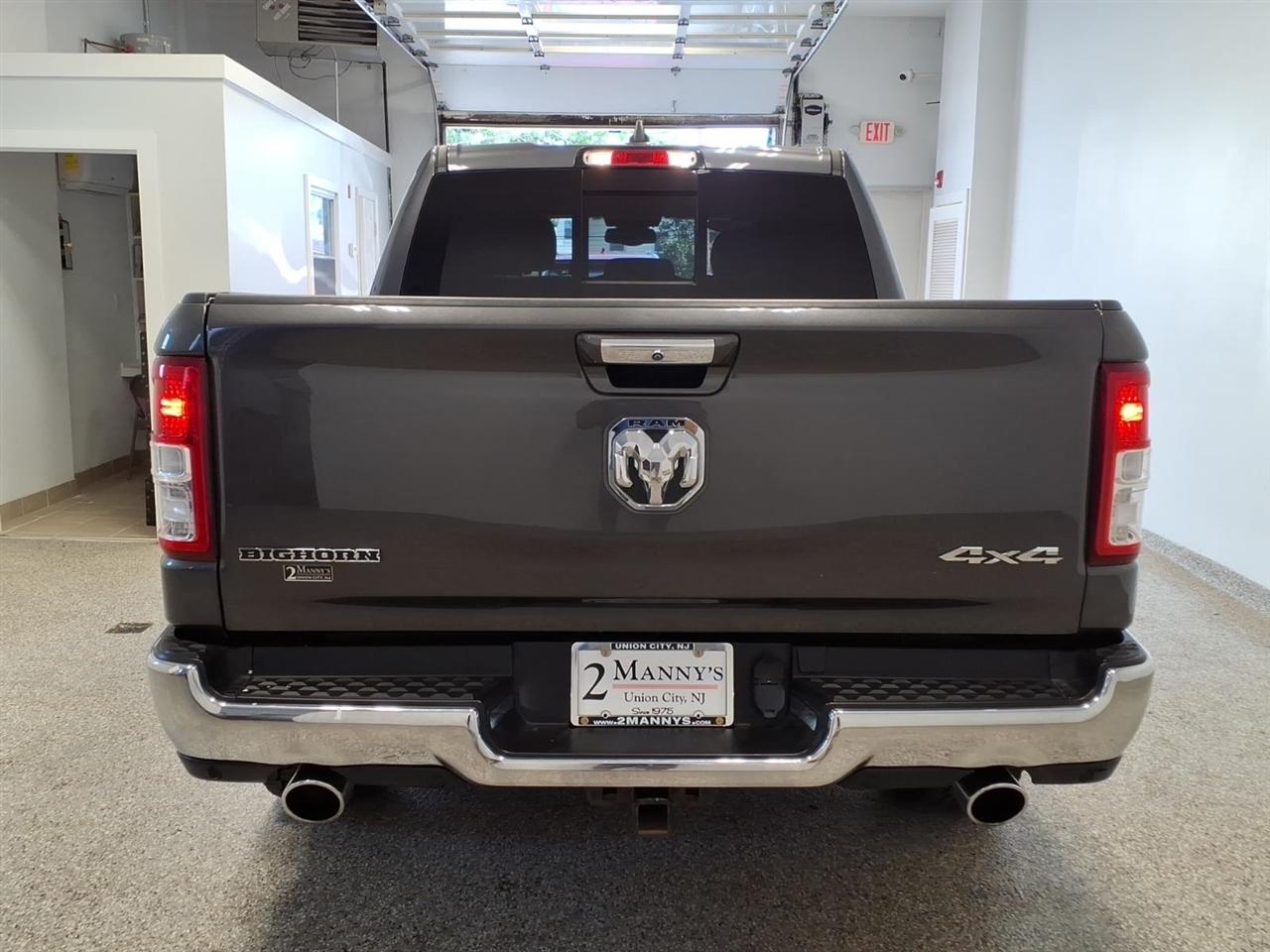 RAM 1500 Big Horn/Lone Star 4x4 Crew Cab 5'7" Box 2019